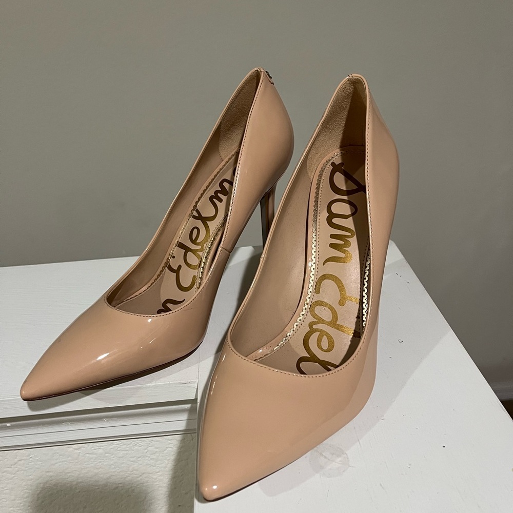NWT Sam Edelman women’s Nude size 10 pumps-